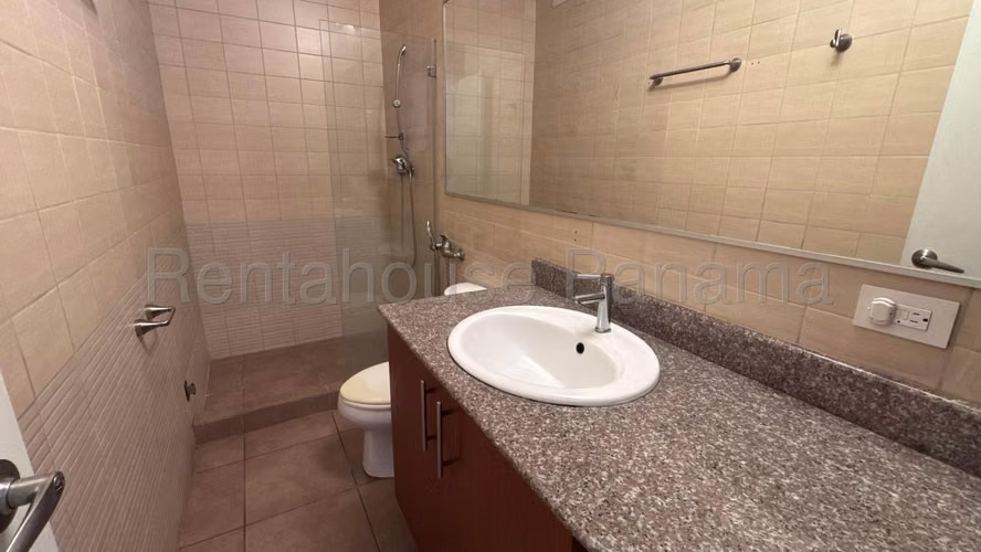 Apartamento en Venta en Punta Paitilla. TORRE DEL PARQUE | 3 Parkings + Depósito