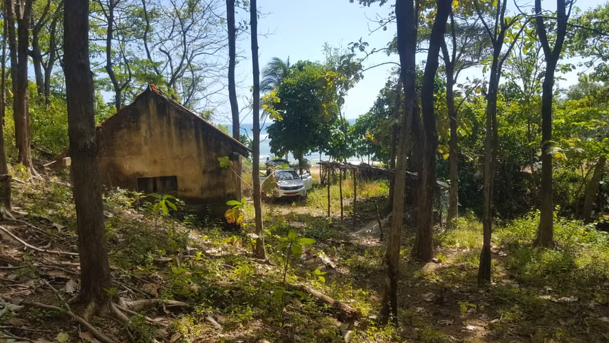 SE VENDE TERRENO CON VISTA AL MAR EN PLAYA LOS BUZOS, TONOSÍ