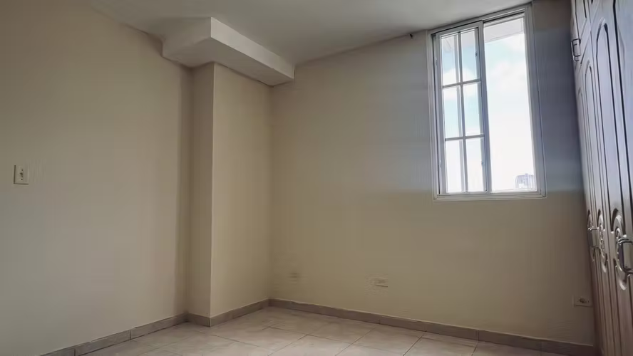 Alquiler de Apartamento de dos recámaras y cuarto de servicio en Bethania