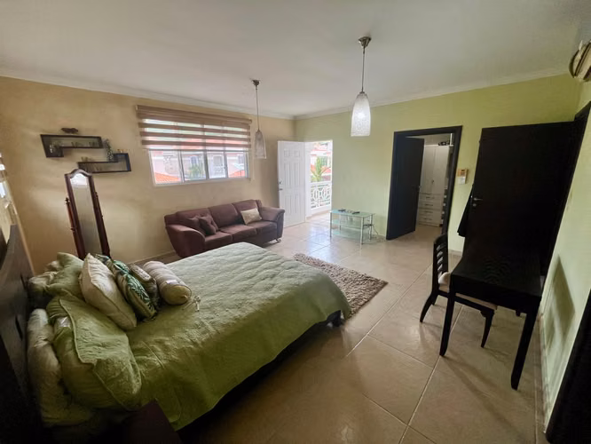 Se Vende Hermosa casa en Altos del Country - Condado del Rey.