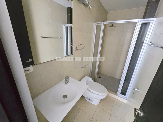 Venta Apartamento The Bridge - Amador. Vista al Canal de Panamá. Haga una oferta