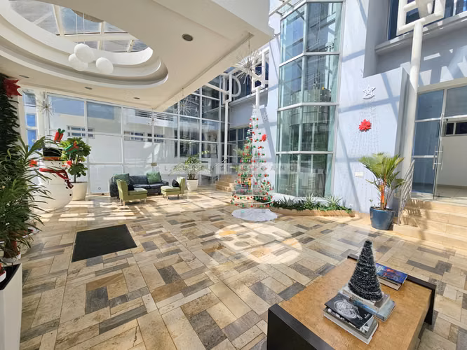Venta Apartamento The Bridge - Amador. Vista al Canal de Panamá. Haga una oferta