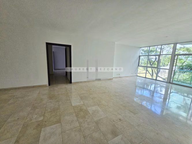 Venta Apartamento The Bridge - Amador. Vista al Canal de Panamá. Haga una oferta