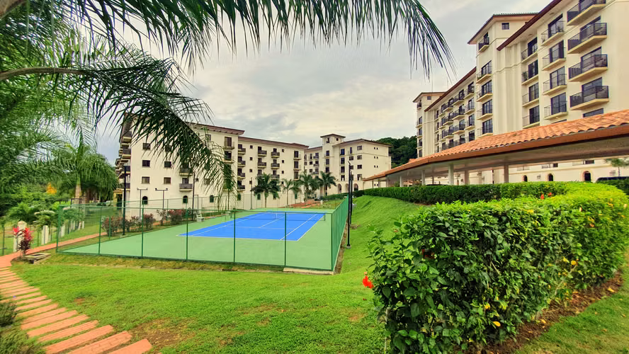 Venta de Apartamento en PH Embassy Village. Haga una oferta