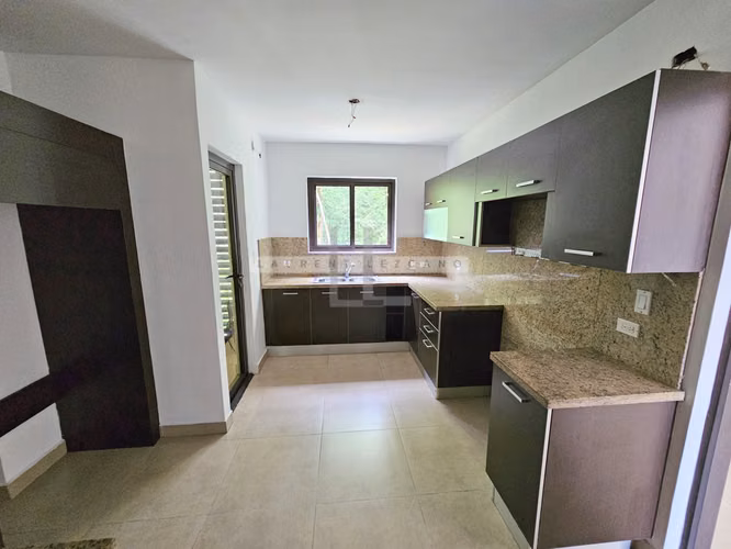 Venta de Apartamento en PH Embassy Village. Haga una oferta