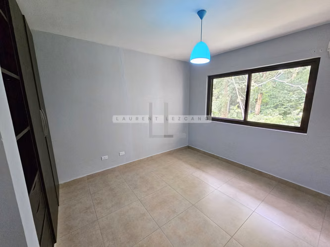 Venta de Apartamento en PH Embassy Village. Haga una oferta