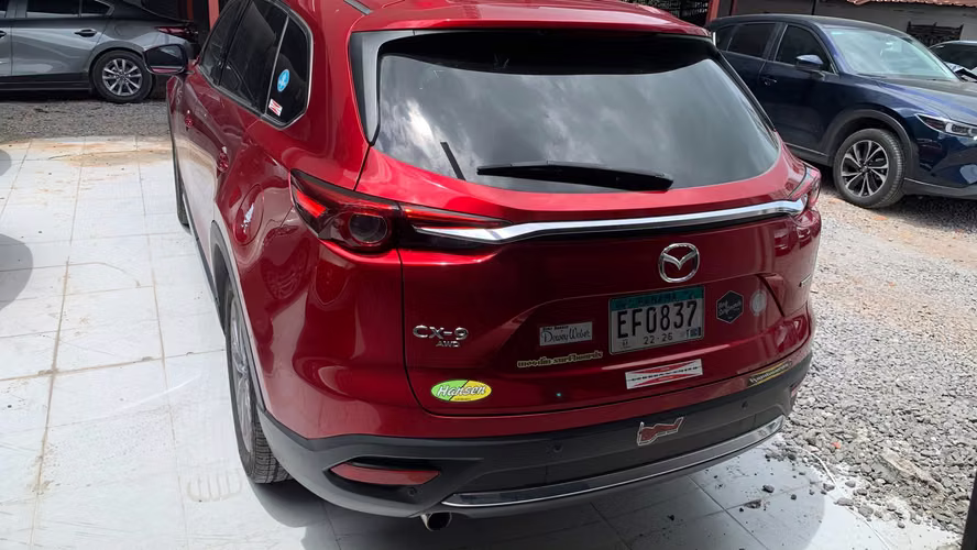 Mazda CX-9 2023 • 32,000 km • Único dueño • Como nuevo