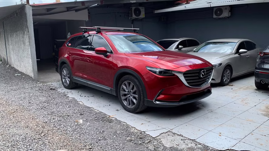 Mazda CX-9 2023 • 32,000 km • Único dueño • Como nuevo