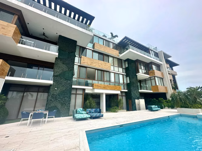 SE ALQUILA APARTAMENTO EN OCEAN REEF