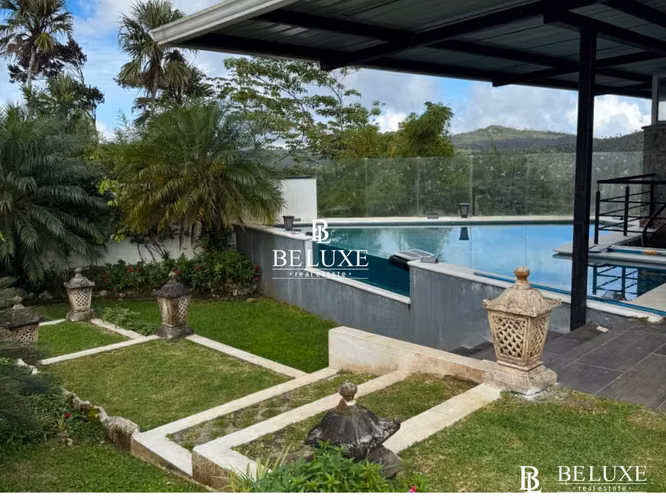 VENTA DE CASA CON PISCINA, ALTOS DE CERRO AZUL (6)