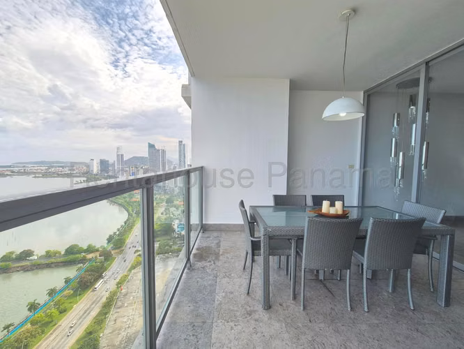 Alquiler Apartamento Avenida Balboa Yoo Arts 26YCG6