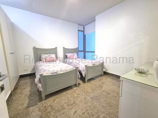 Alquiler Apartamento Avenida Balboa Yoo Arts 26YCG6