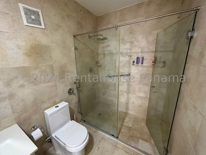 Alquilo Apartamento de Lujo Amoblado