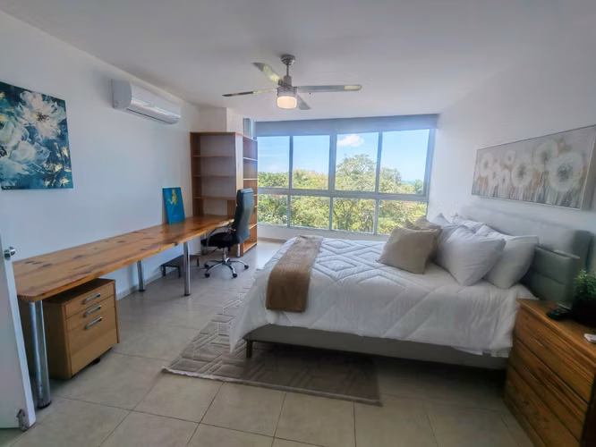 Apartamento con Vista al Mar en PH Coronado Bay, Coronado
