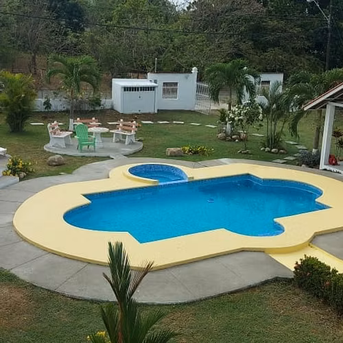 Hermosa Casa con Piscina-Gorgona