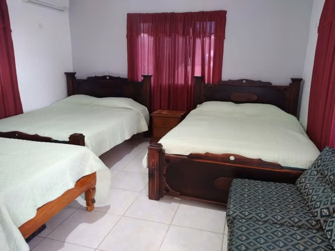 Hermosa Casa con Piscina-Gorgona