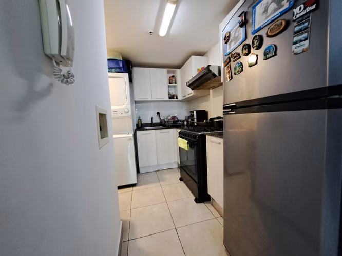 Se alquila apartamento en Vía España CF27-352