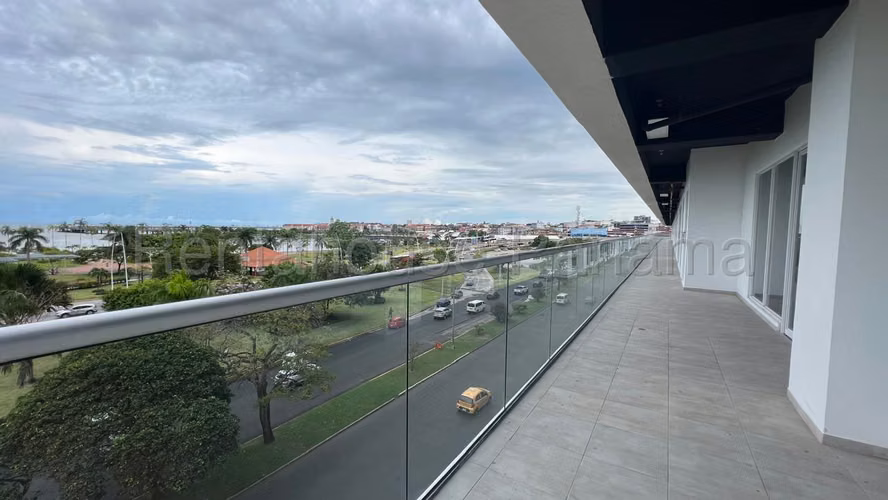 Locales Comerciales en Alquiler | The Sands Mall | Avenida Balboa MR27-355