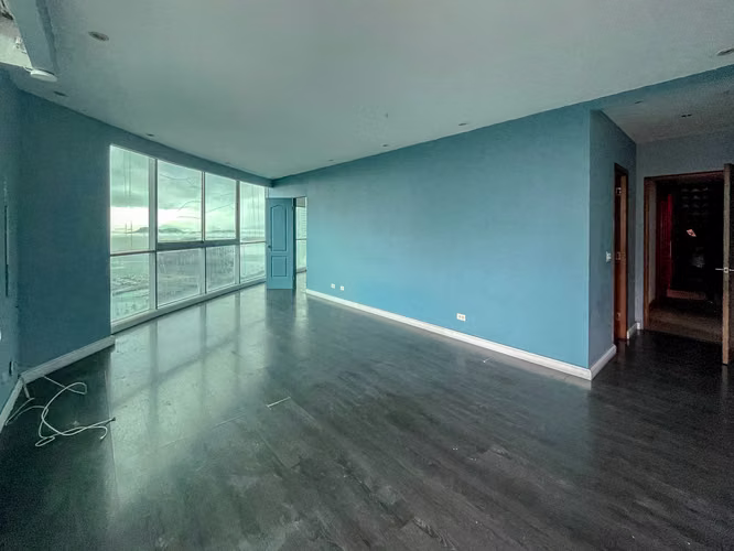 Apartamento de 3 habitaciones con vista al mar en Allure at the Park a pasos de Ave Balboa