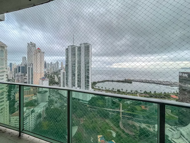 Apartamento de 3 habitaciones con vista al mar en Allure at the Park a pasos de Ave Balboa
