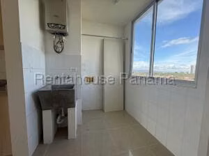 Venta de Apartamento con 118m2 en Chanis PH Creta 26-8801SR