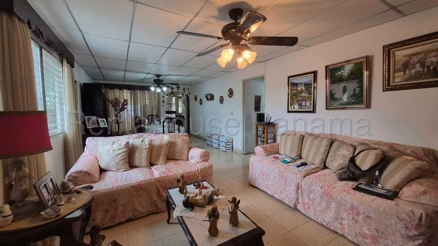 Se Vende Casa en Villa de las Fuentes MDV27-334