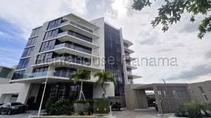 Venta de Apartamento con 577m2 en Punta Pacifica PH Montecarlo 26-2010SR