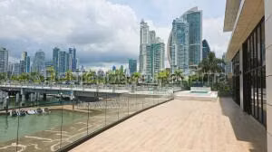 Venta de Apartamento con 577m2 en Punta Pacifica PH Montecarlo 26-2010SR