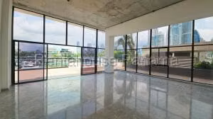 Venta de Apartamento con 577m2 en Punta Pacifica PH Montecarlo 26-2010SR