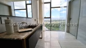 Venta de Apartamento con 394m2 en Santa Maria PH La Maison By Fendi 26-4809SR
