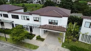 Venta de Casa con 318m2 en Santa Maria PH The Woods 26-4770SR