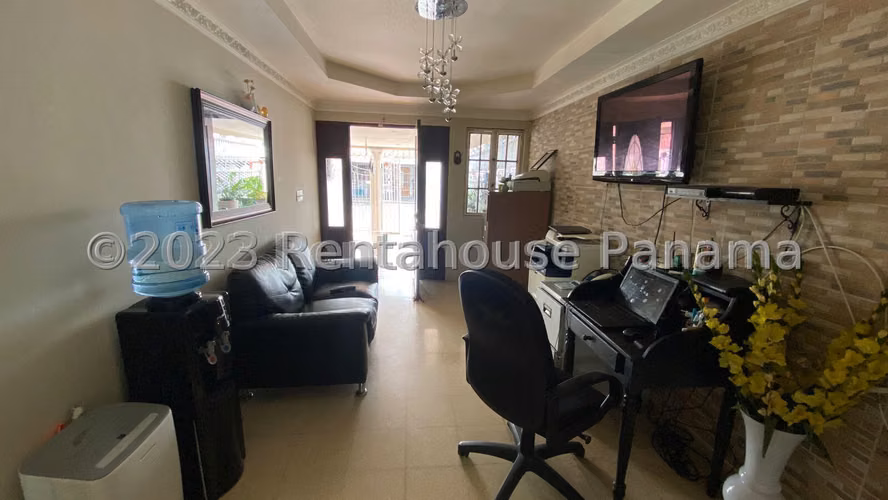 Venta de Casa en Chanis Altos del Romeral CCO