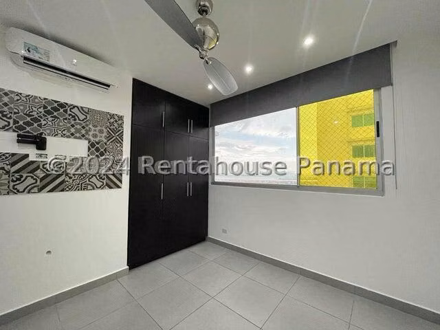 Venta de Apartamento en Avenida Balboa Ph Element NS