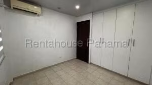 Apartamento en Alquiler en Las Acacias 27jack302