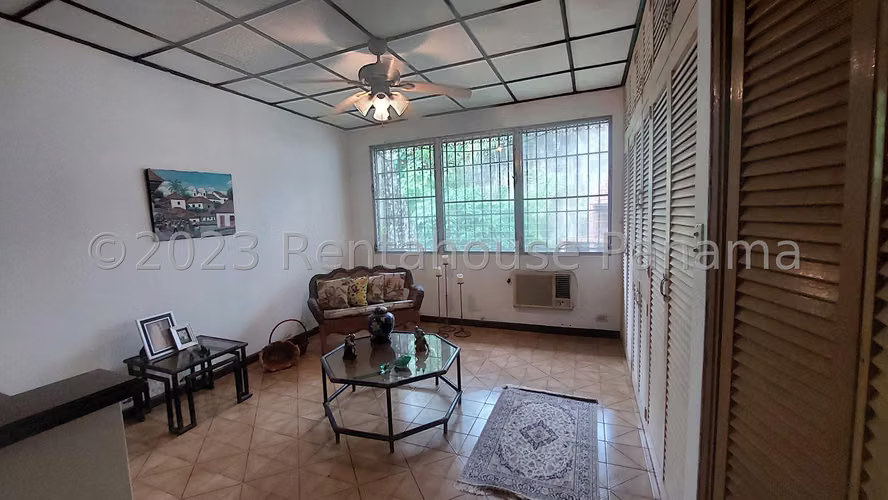 Vendo Casa en Altos del Golf OF26-4005
