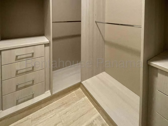 Espectacular Apartamento en Venta en Costa del Este 26PPM8975
