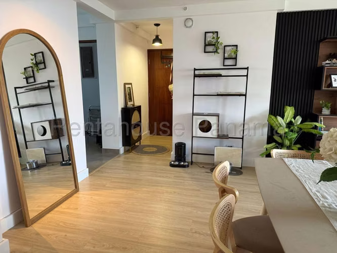 Apartamento en Alquiler en Costa del Este JG