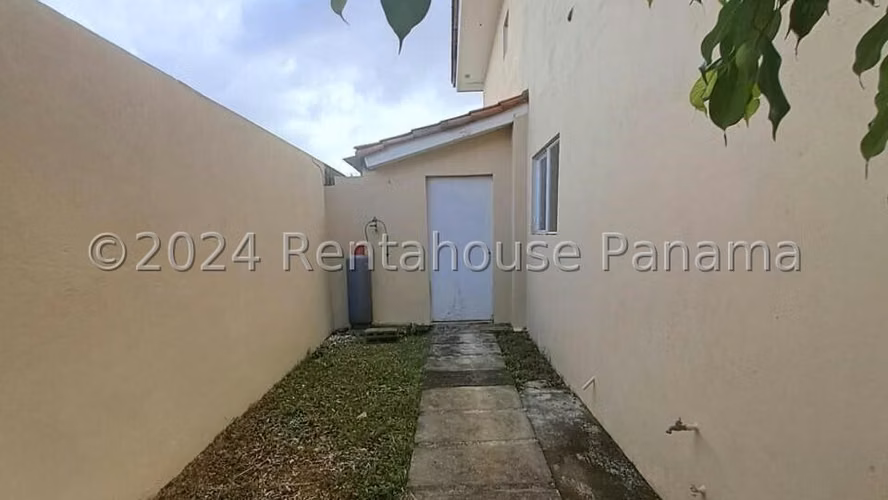 Hermosa Casa en Venta en Brisas del Golf 24PPM7965