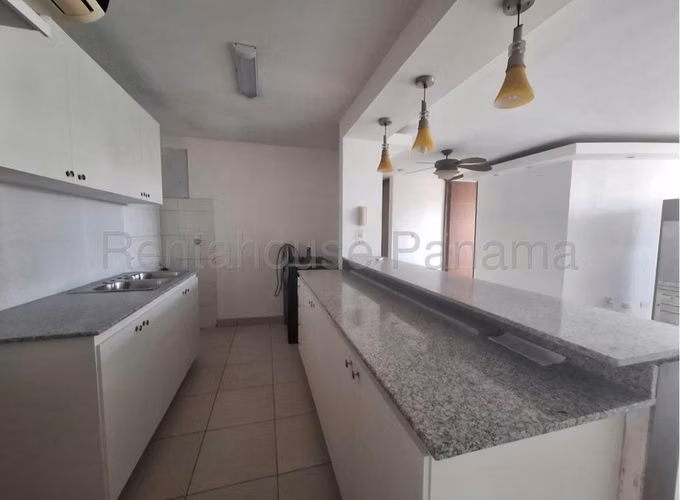Apartamento en Venta en 12 de Octubre JG
