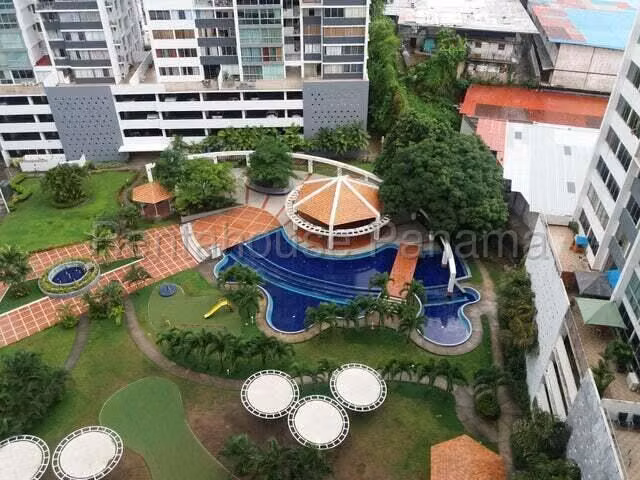 Apartamento en Venta en 12 de Octubre JG