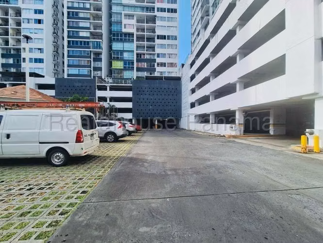 Apartamento en Venta en 12 de Octubre JG