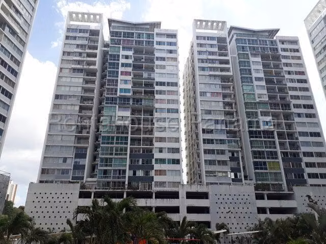 Apartamento en Venta en 12 de Octubre JG