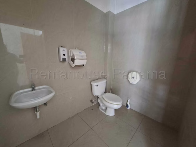 Alquiler de Local en Costa del Este Oficentro del Este Solo Cliente Directo LFC