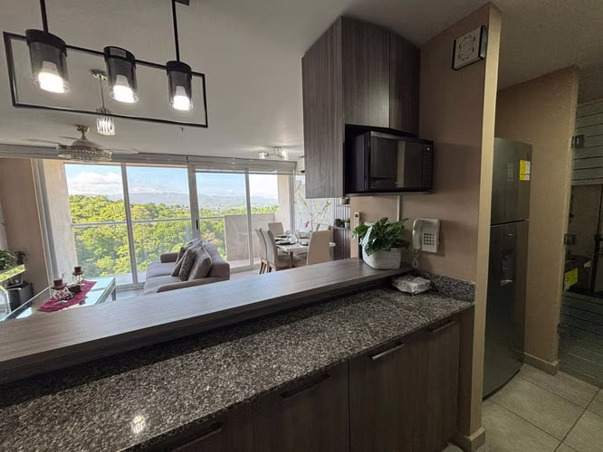 VENTA APARTAMENTO AMOBLADO EN BRISAS DEL GOLF PH HACIENDA GOLF - Imagen 2
