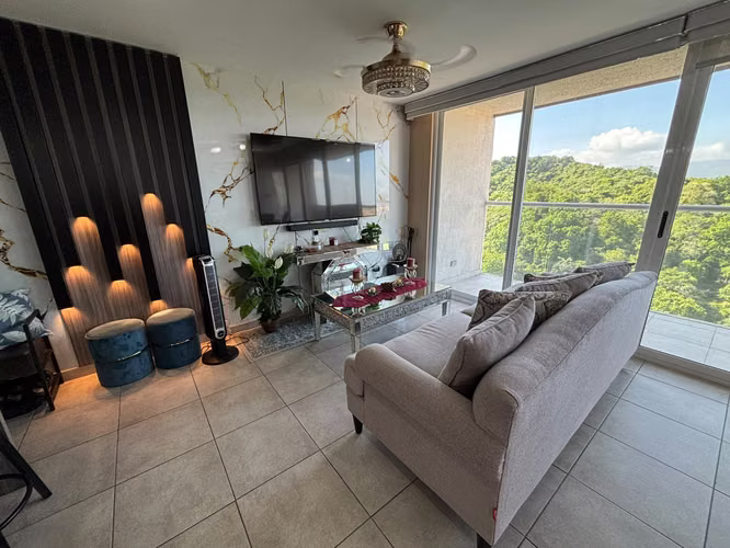 VENTA APARTAMENTO AMOBLADO EN BRISAS DEL GOLF PH HACIENDA GOLF