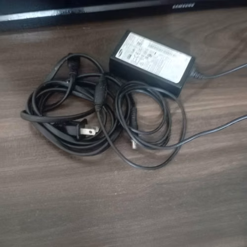 Vendo pantalla tv 22"