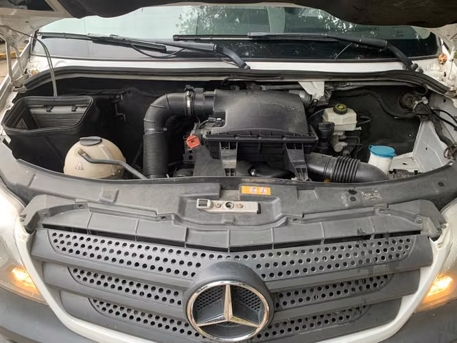GRAN OPORTUNIDAD BUS MERCEDES SPRINTER 16+1 Pasajeros