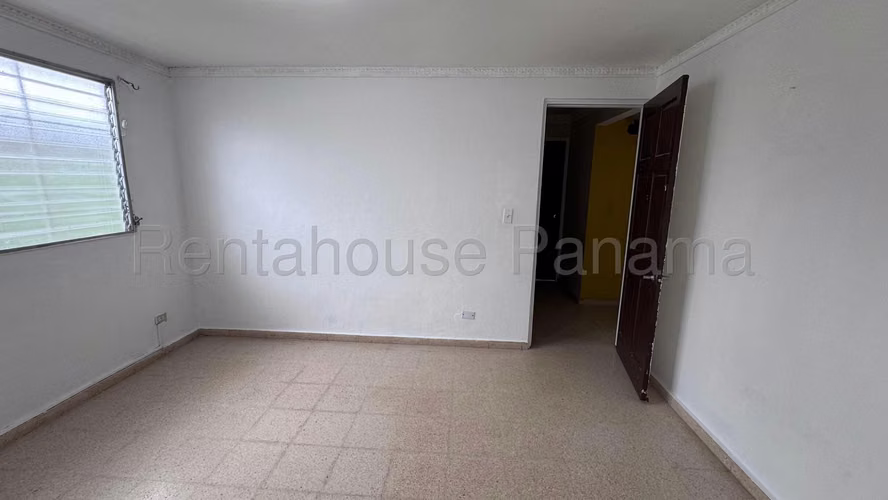 Casa en Venta en Chanis, Altos del Romeral. 23LDC7378