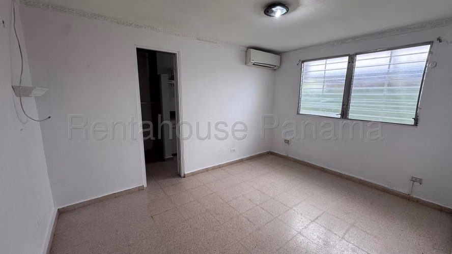 Casa en Venta en Chanis, Altos del Romeral. 23LDC7378