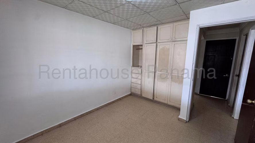 Casa en Alquiler en Chanis. Altos del Romeral. 26LDC8632